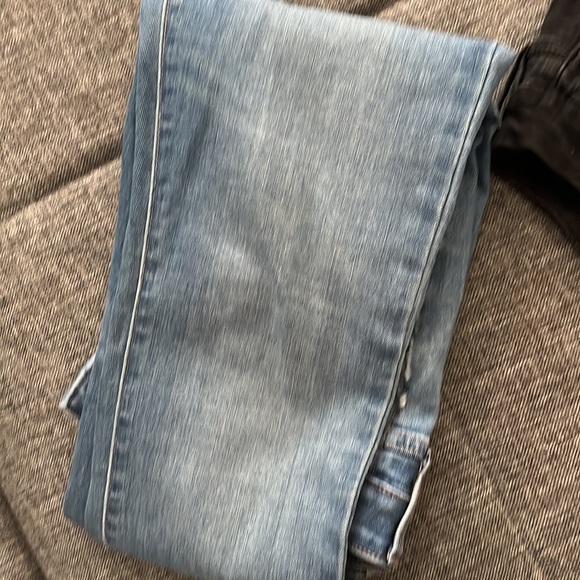 Great jeans with a comfortable feel, at a great price - Picture 4 of 6